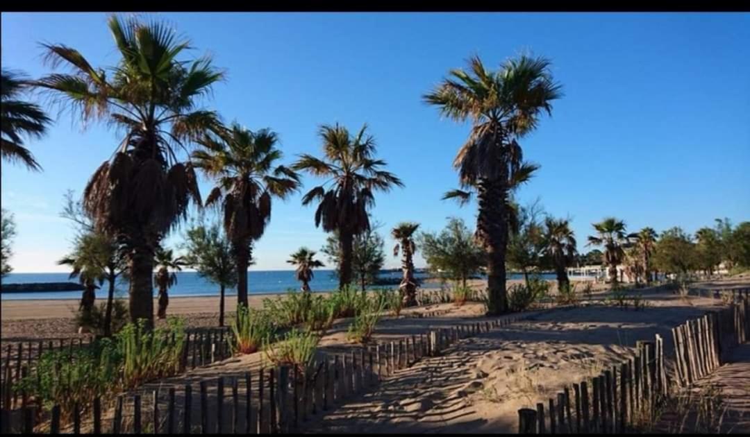 Vacances Familiales Dans Camping Avec Piscine Frejus Bagian luar foto