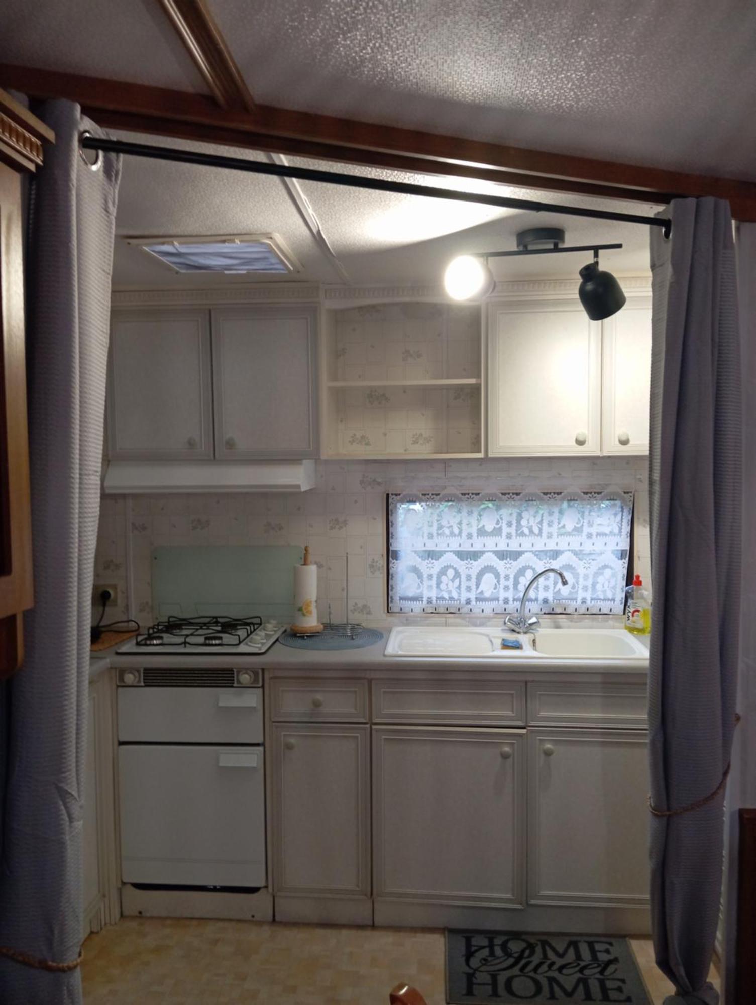 Vacances Familiales Dans Camping Avec Piscine Frejus Ruang foto